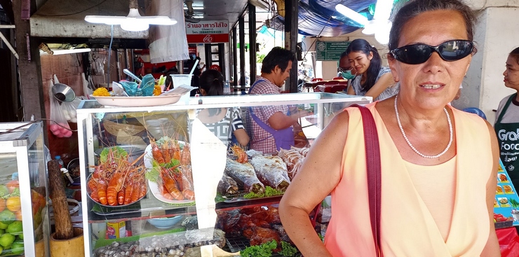 Cselenyák Imre: Thaiföld ízei #2 – A piacozás élménye